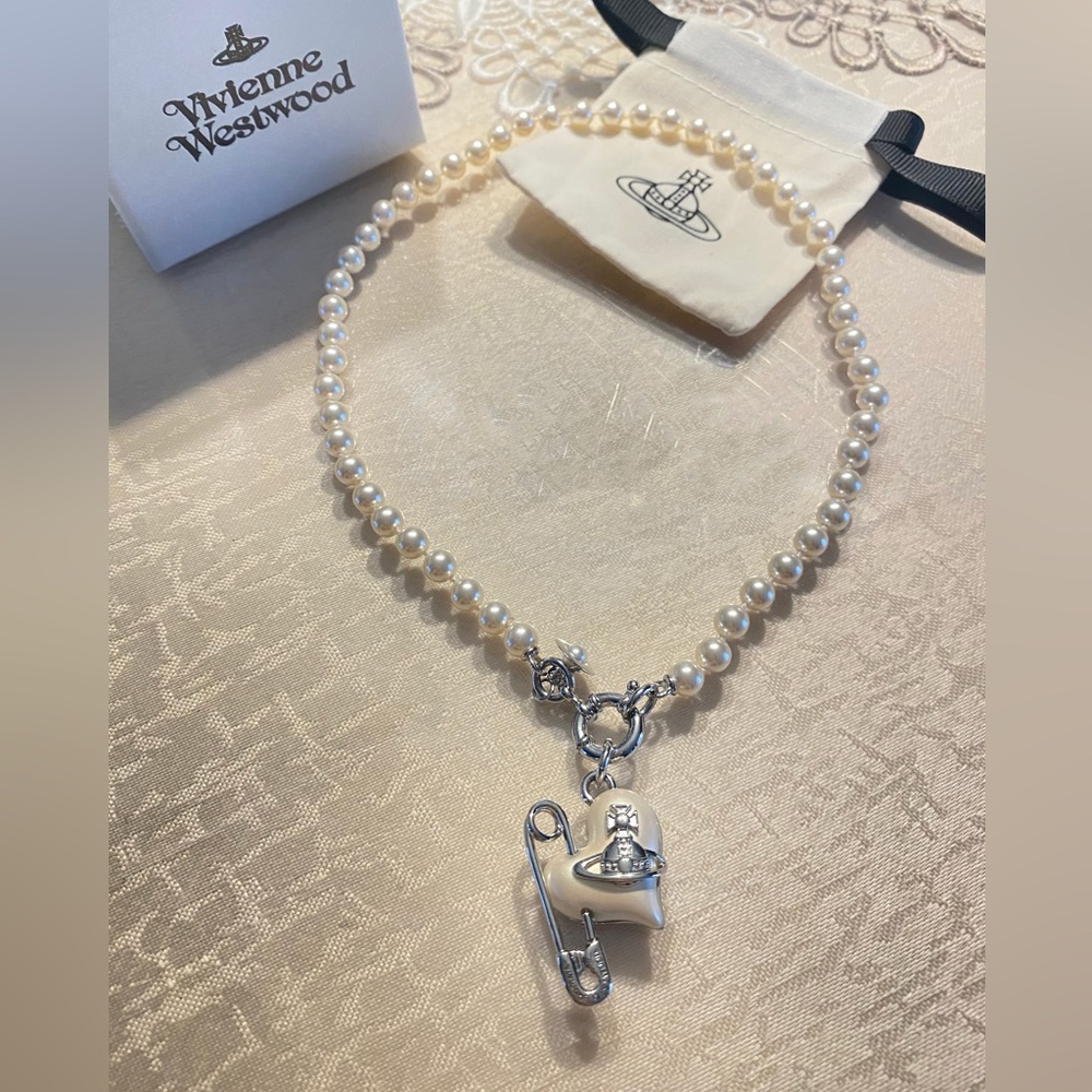 Vivienne Westwood Pearl necklace